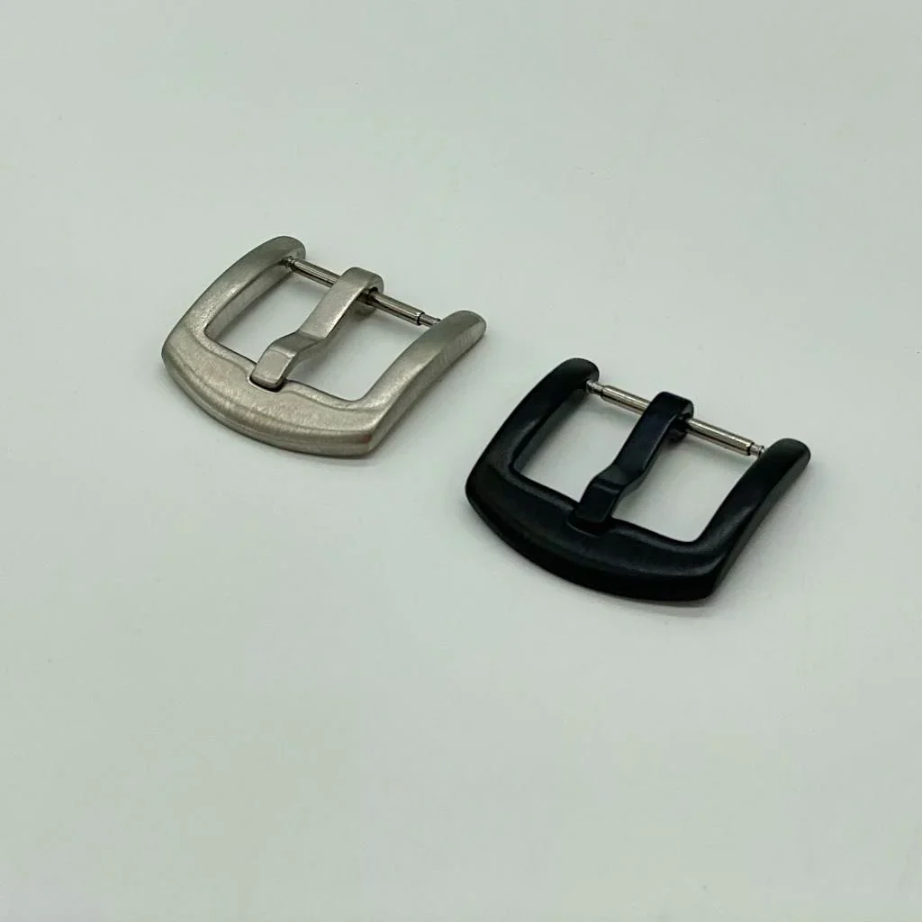 Tempomat - 21mm Curved Ended Grey Rubber Strap - Image 3